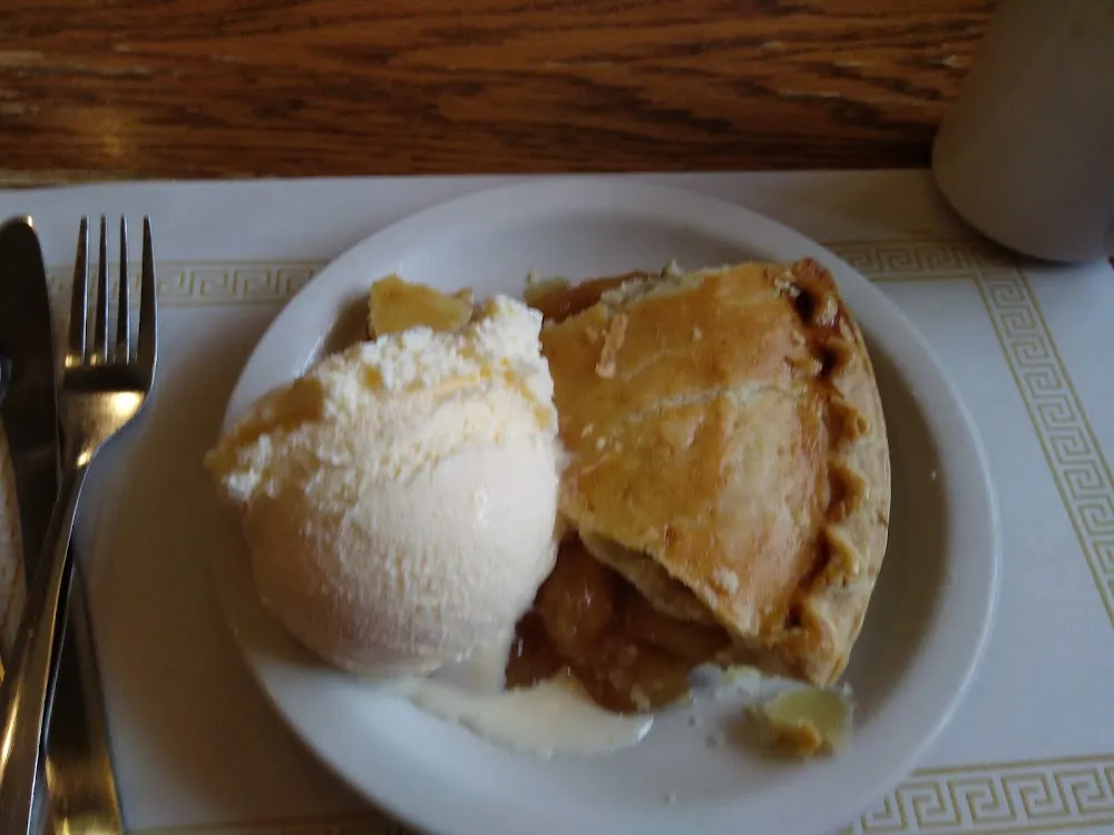 Apple Pie with Ice Cream